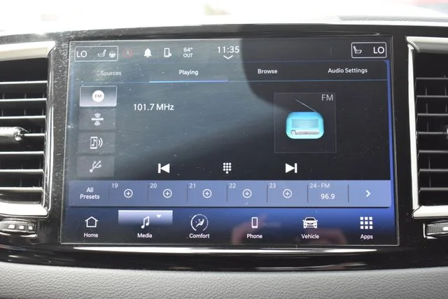 Used 2024 Silver Chrysler Touring L image 30
