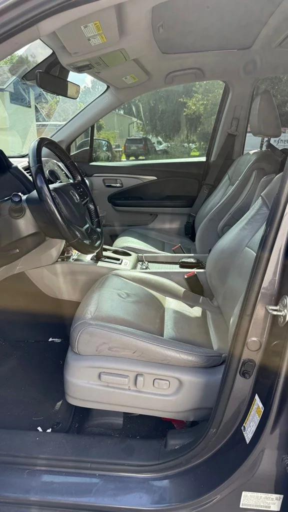 Used 2019 Gray Honda EX-L image 2