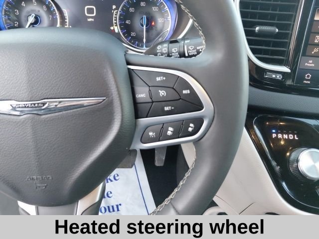 Used 2024 Silver Mist Clearcoat Chrysler Touring L image 12