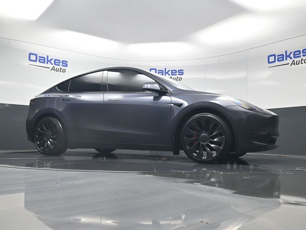 Used 2022 Midnight Silver Metallic Tesla Performance image 34