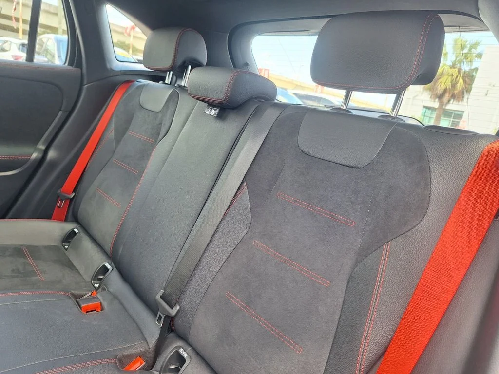 Used 2025  Mercedes-Benz GLA 35 AMG® image 26