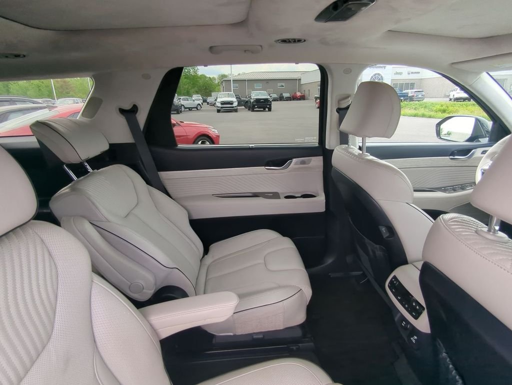 Certified Used 2023 White Hyundai Calligraphy image 15