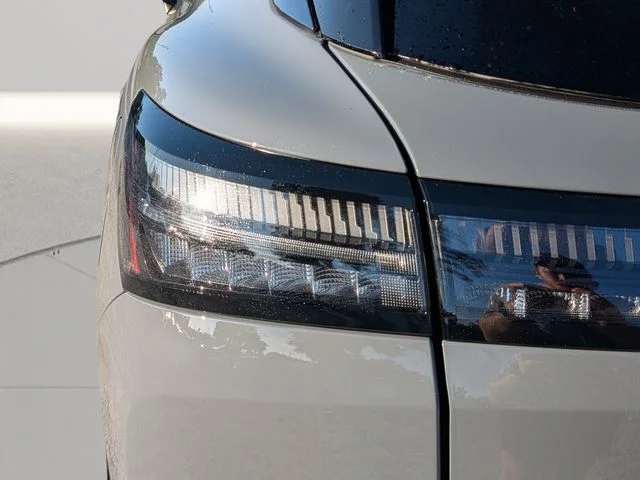 New 2027 Boulder Gray Pearl / Super Black Two-tone Nissan Dark Armor image 8