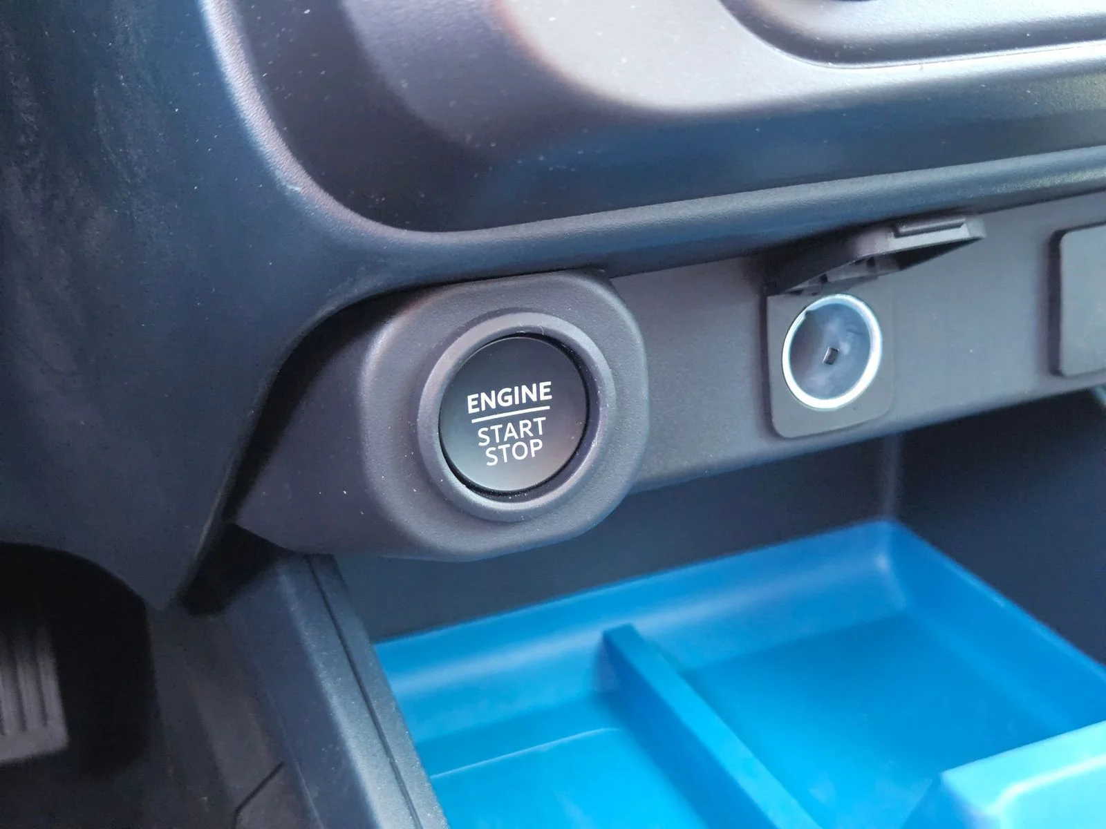 New 2026 Shadow Black Ford XLT image 17
