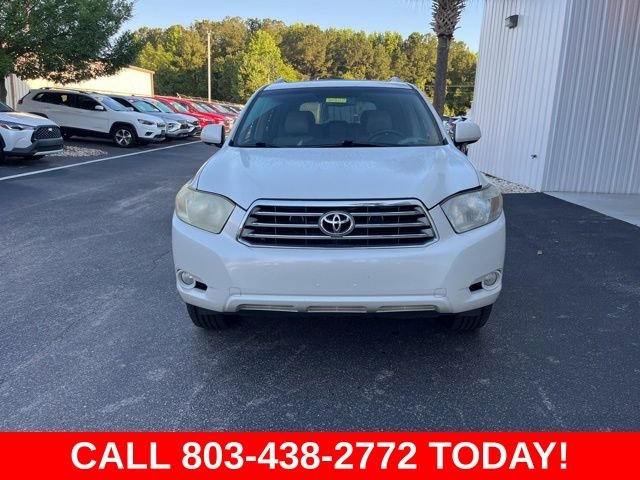 Used 2010 White Toyota Limited image 38