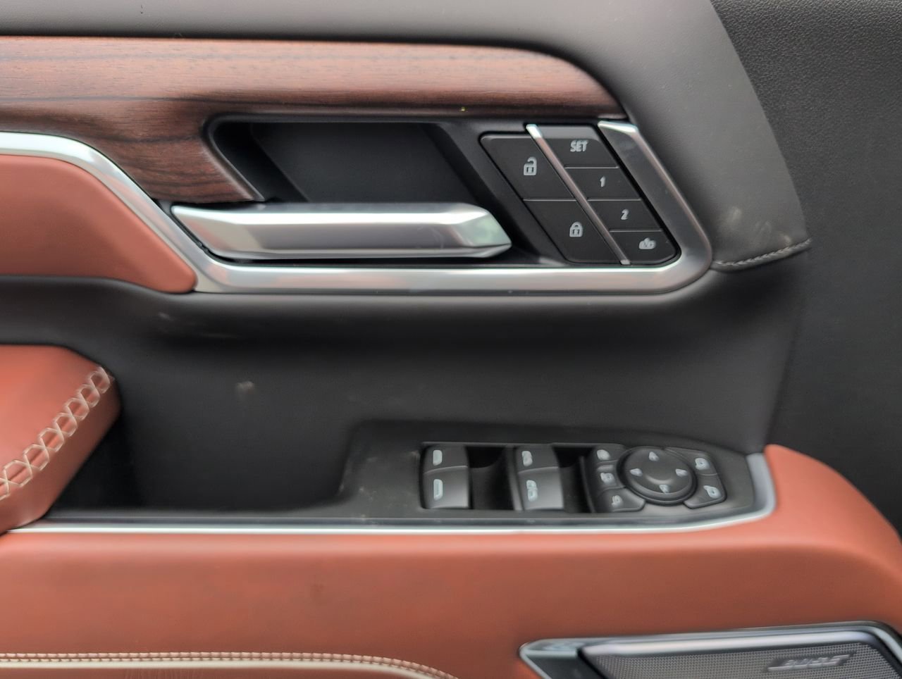 2026 GMC Sierra 2500HD Denali Ultimate - Photo 23