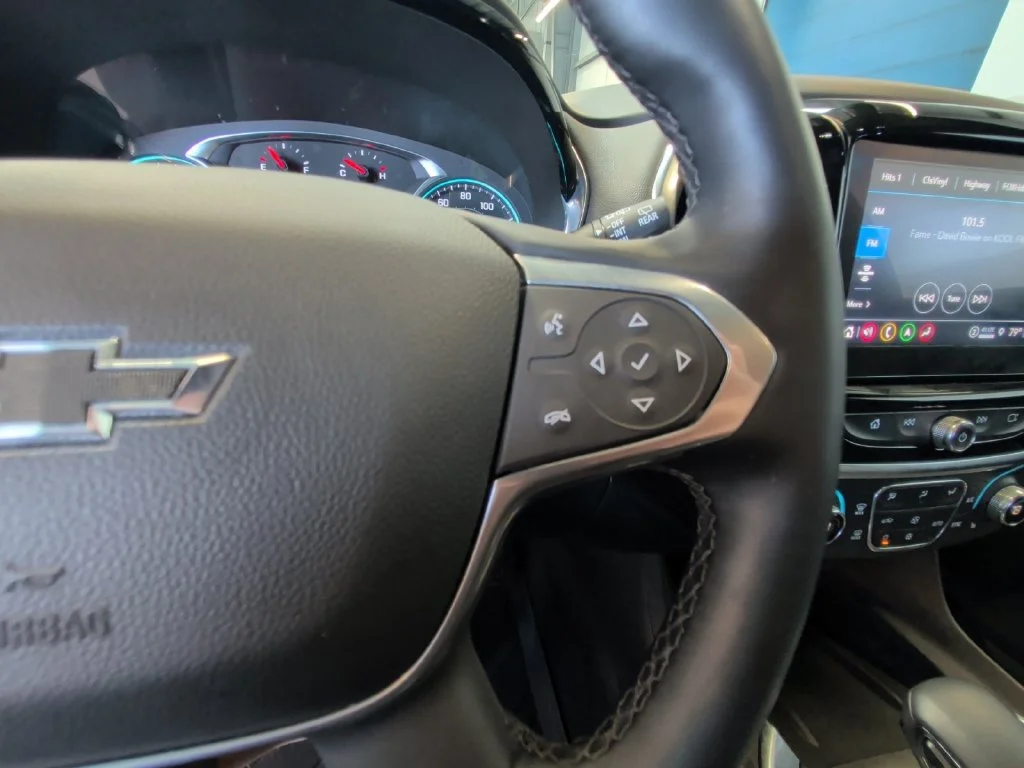 Used 2023 SUMMIT WHITE Chevrolet RS image 20