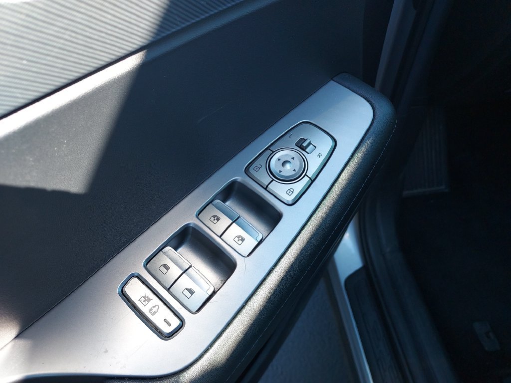 Used 2024 Silver Hyundai SEL image 11