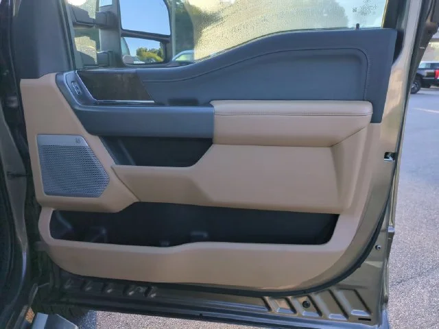 Used 2023 Gray Ford Lariat image 33