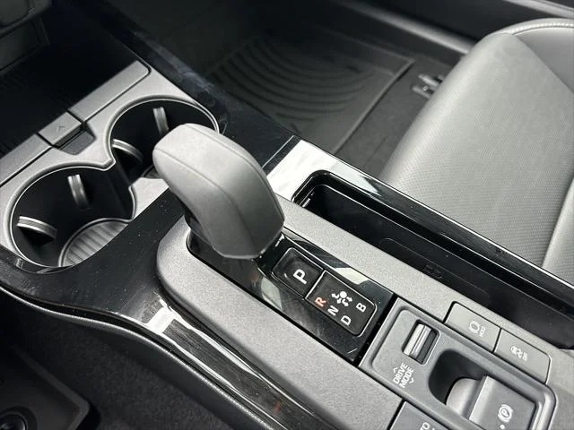 Certified Used 2026 WIND CHILL PEARL Toyota  image 29