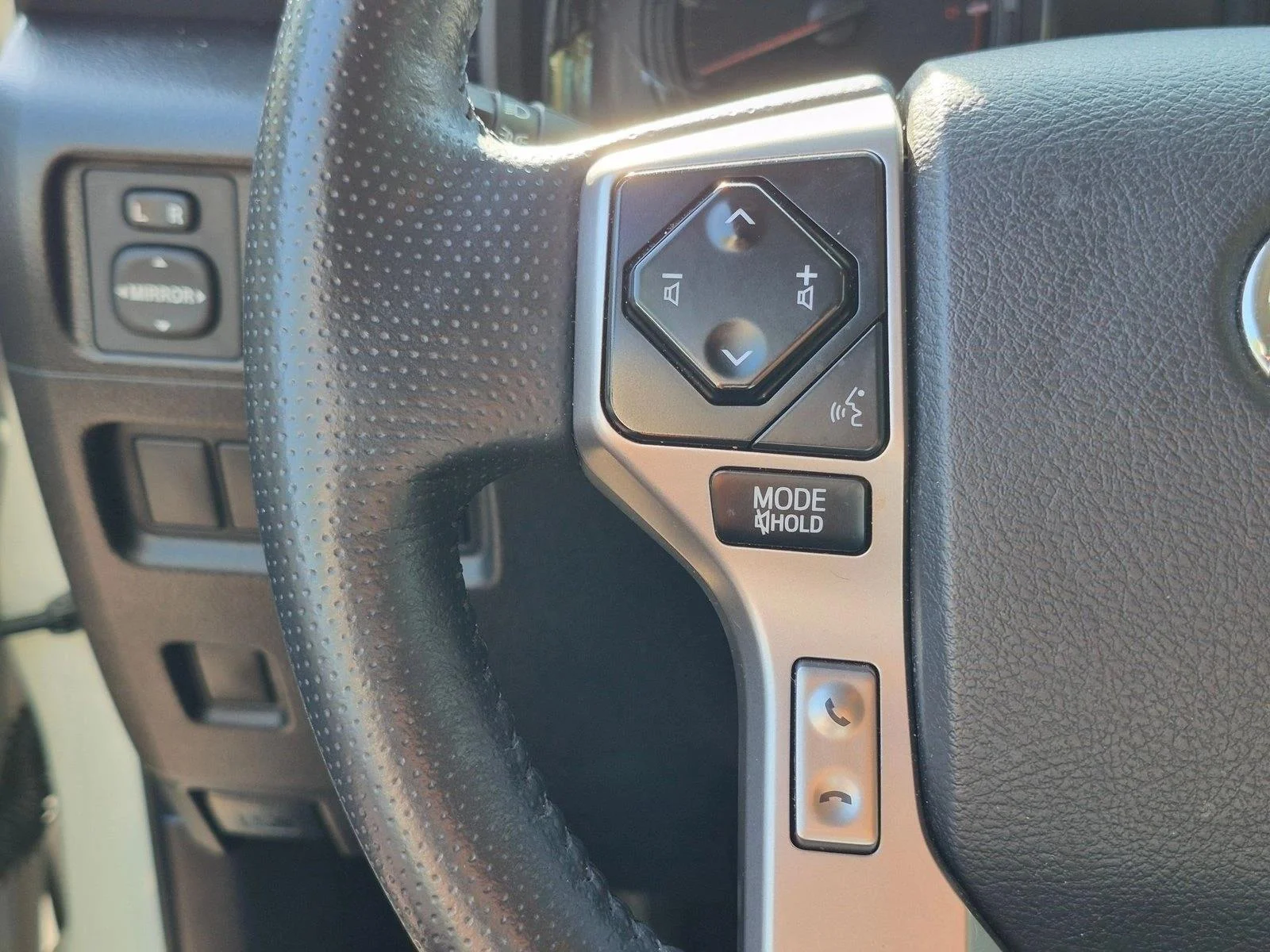 Used 2023 Ice Cap Toyota SR5 Premium image 11