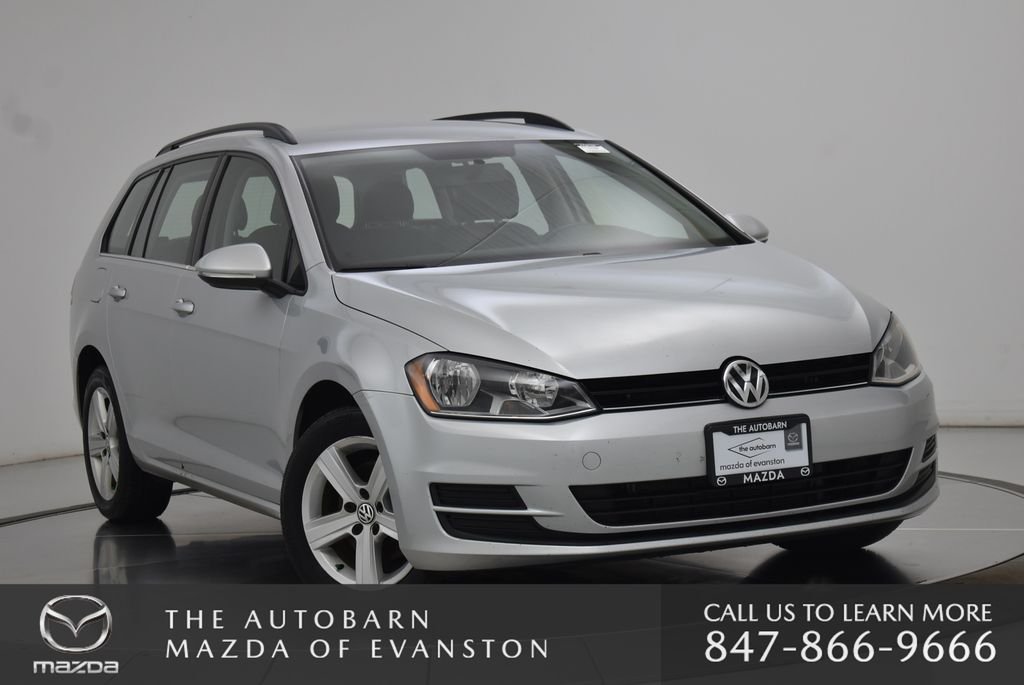 2015 Volkswagen Golf SportWagen TDI S's photo