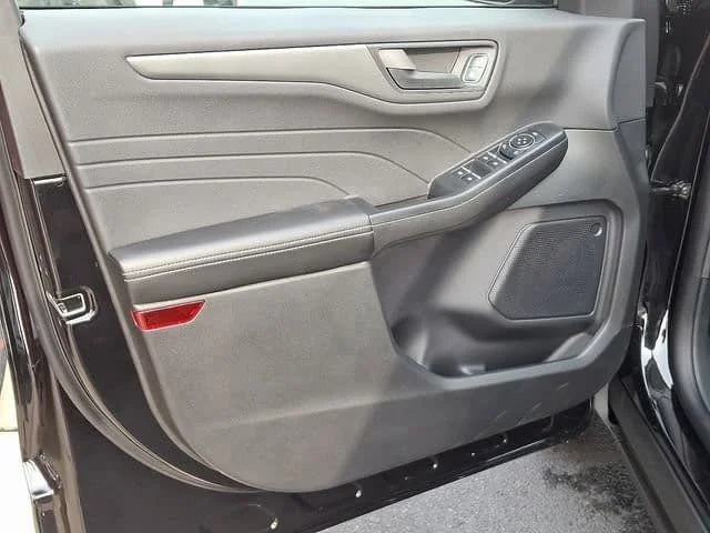 New 2026 Agate Black Metallic Ford Active image 8