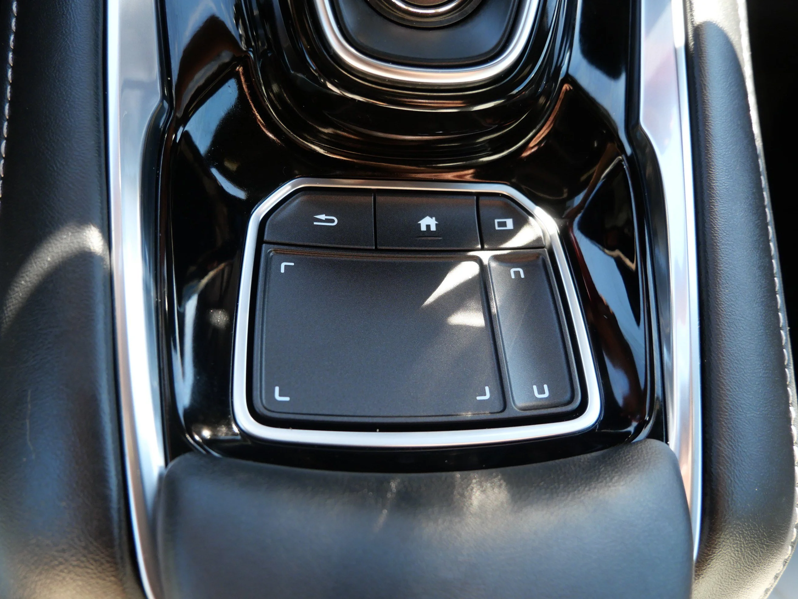 Used 2025 Majestic Black Pearl Acura SH-AWD image 31