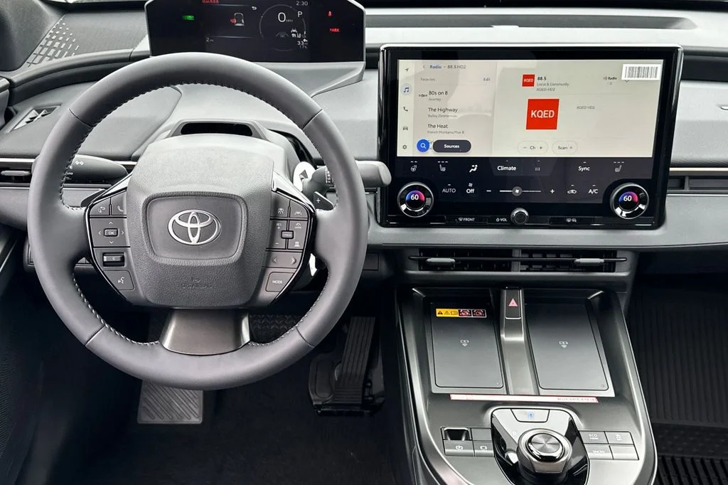 New 2026 Wind Chill Pearl <sup>1</sup> Toyota  XLE image 14