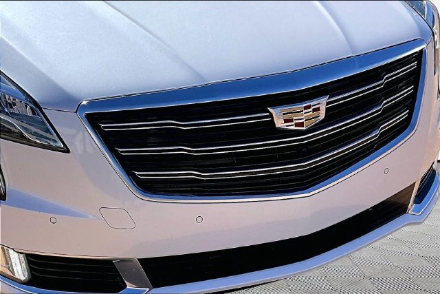 Used 2018 White Cadillac Luxury image 29