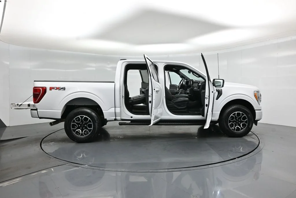 Certified Used 2023 White Ford XLT image 5
