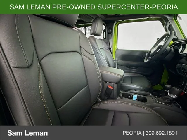 Used 2025 Green Jeep High Tide image 26