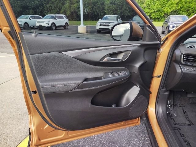 Used 2025 Brown Buick Preferred image 11