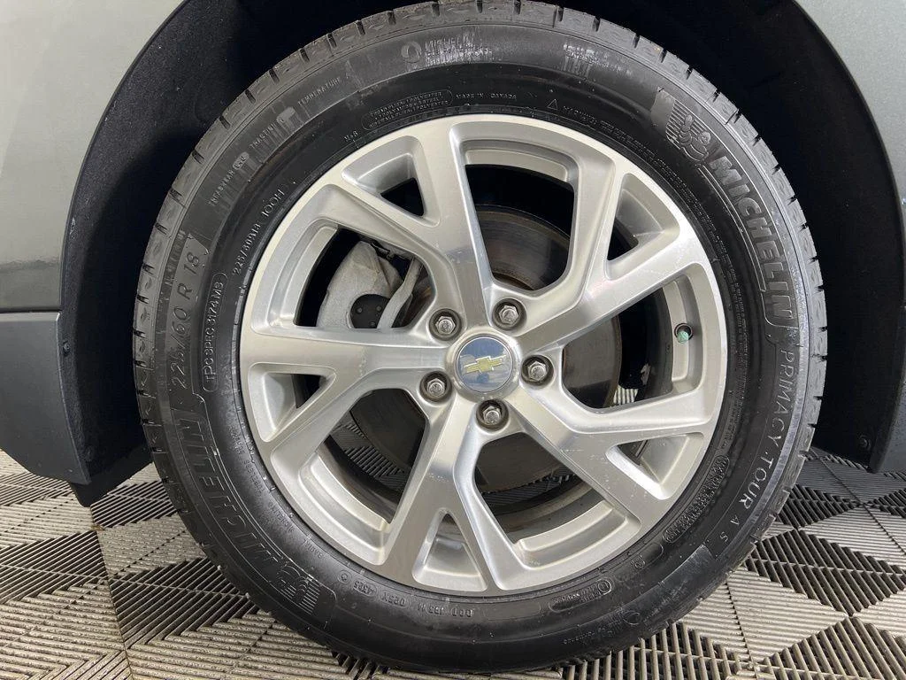 Used 2020 Nightfall Gray Metallic Chevrolet LT image 32