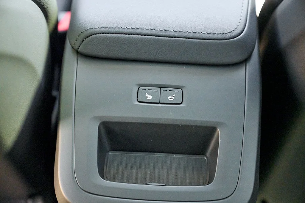 New 2026 Vapour Grey Volvo Plus image 22