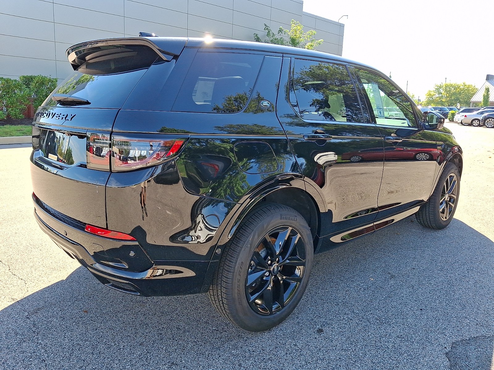 New 2026 Santorini Black Land Rover Landmark image 4