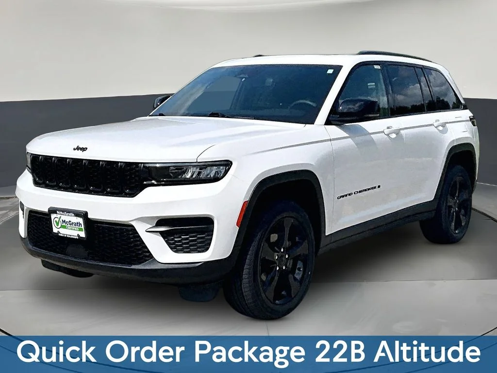 Used 2023 White Jeep Altitude X image 3