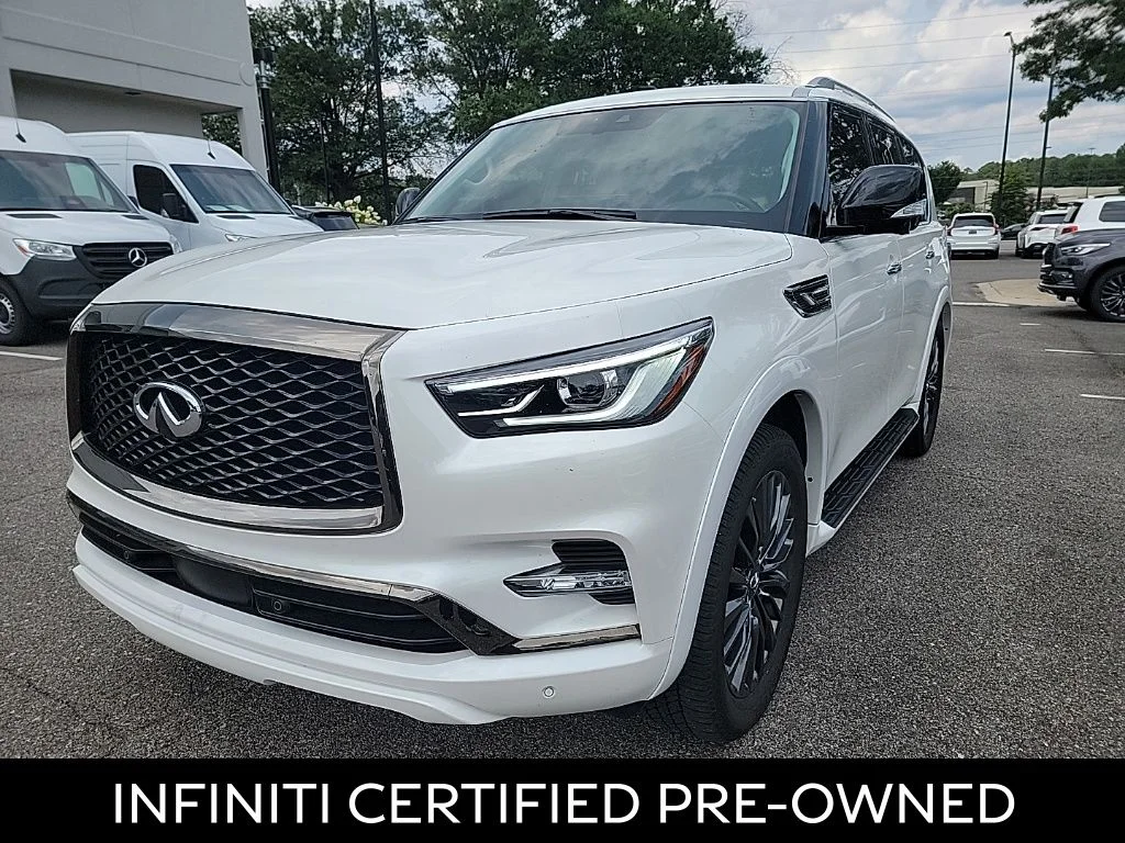 Certified Used 2023 Moonstone White INFINITI Premium Select image 3