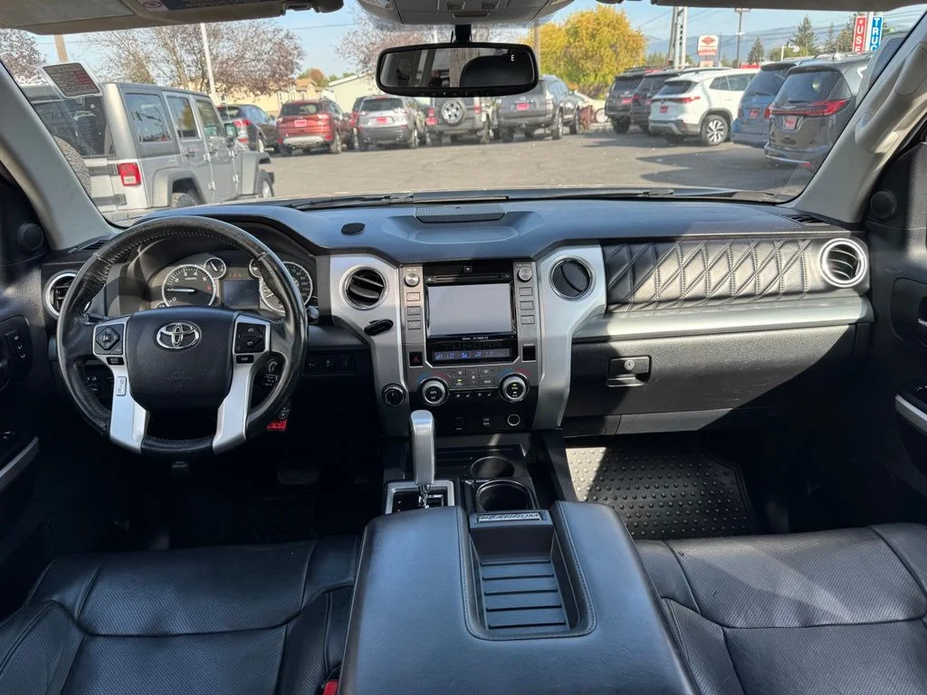 Used 2014 Black Toyota Platinum image 14