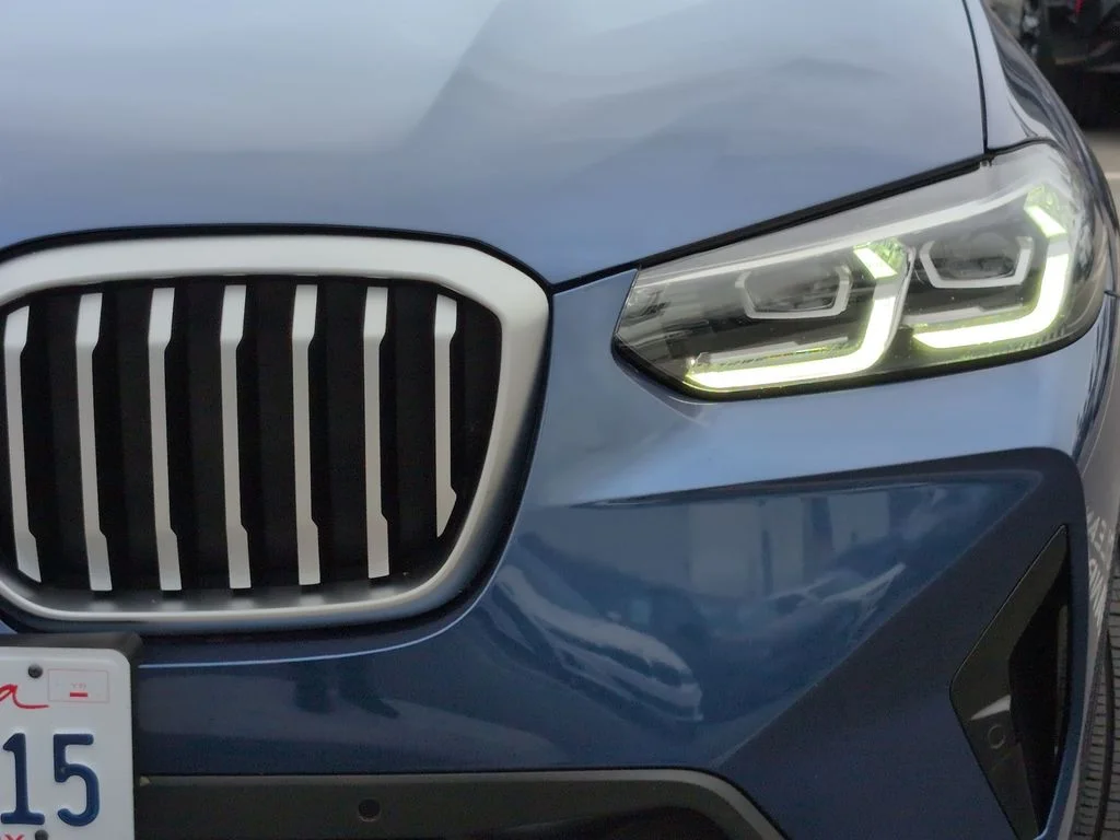 Used 2023 Blue BMW xDrive30i image 19