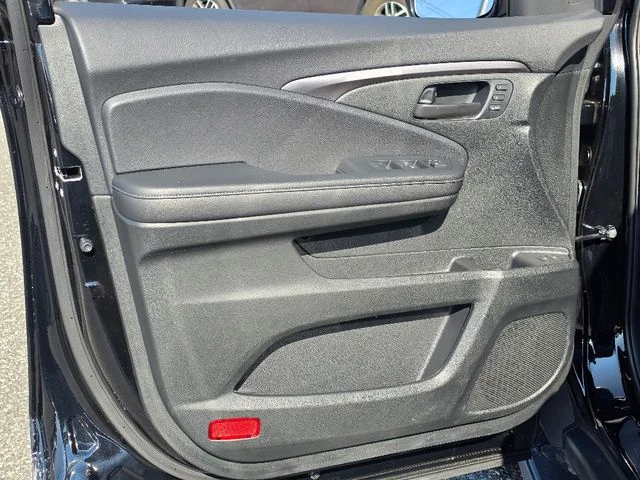 2025 Honda Passport EX-L - Photo 19