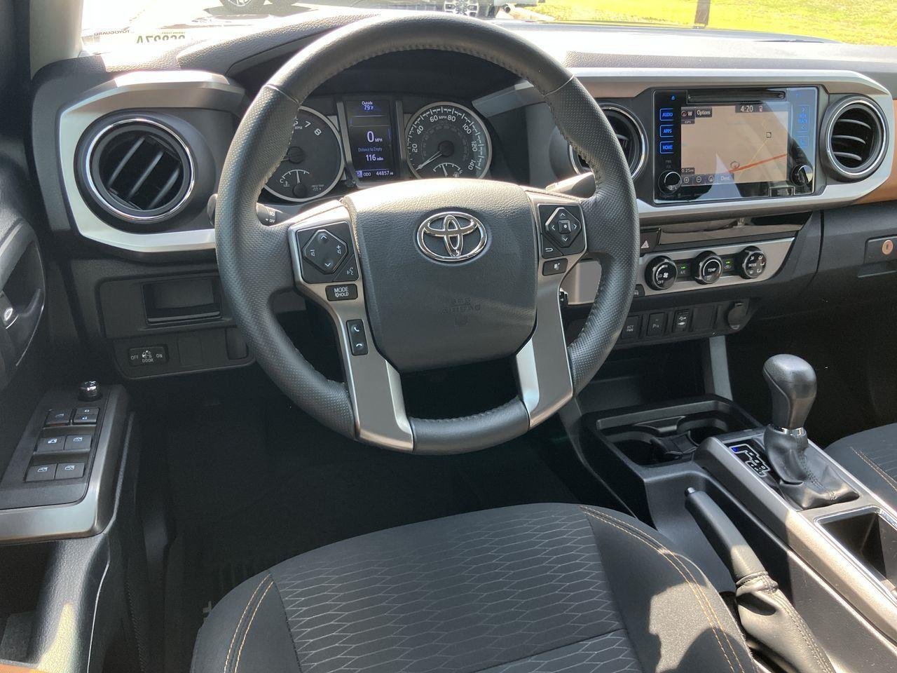 Used 2017 Gray (Magnetic Gray Metallic) Toyota SR5 V6 Double Cab image 14