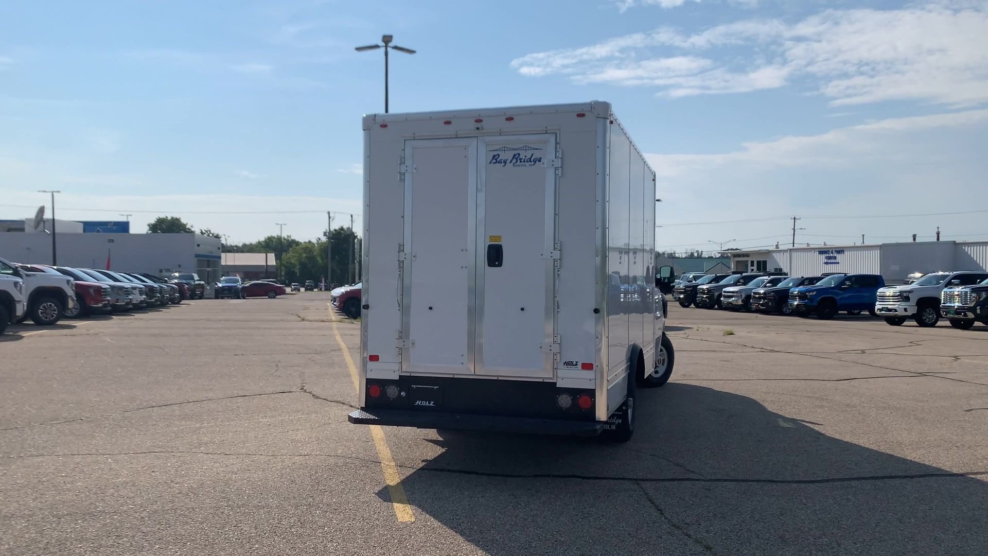 New 2025 Summit White GMC 1WT image 31