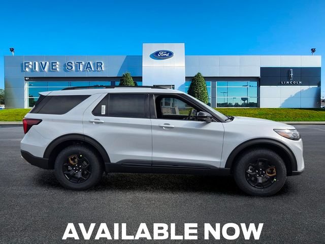 New 2026 Space White Metallic Ford Tremor image 10