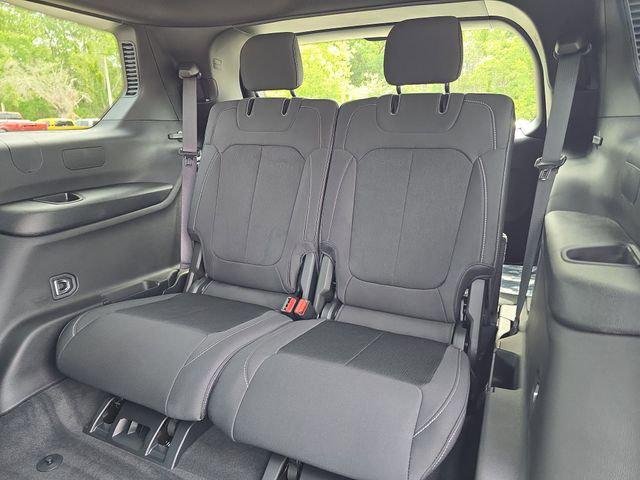 New 2026 Bright White Clear-Coat Exterior Paint Jeep Laredo image 14