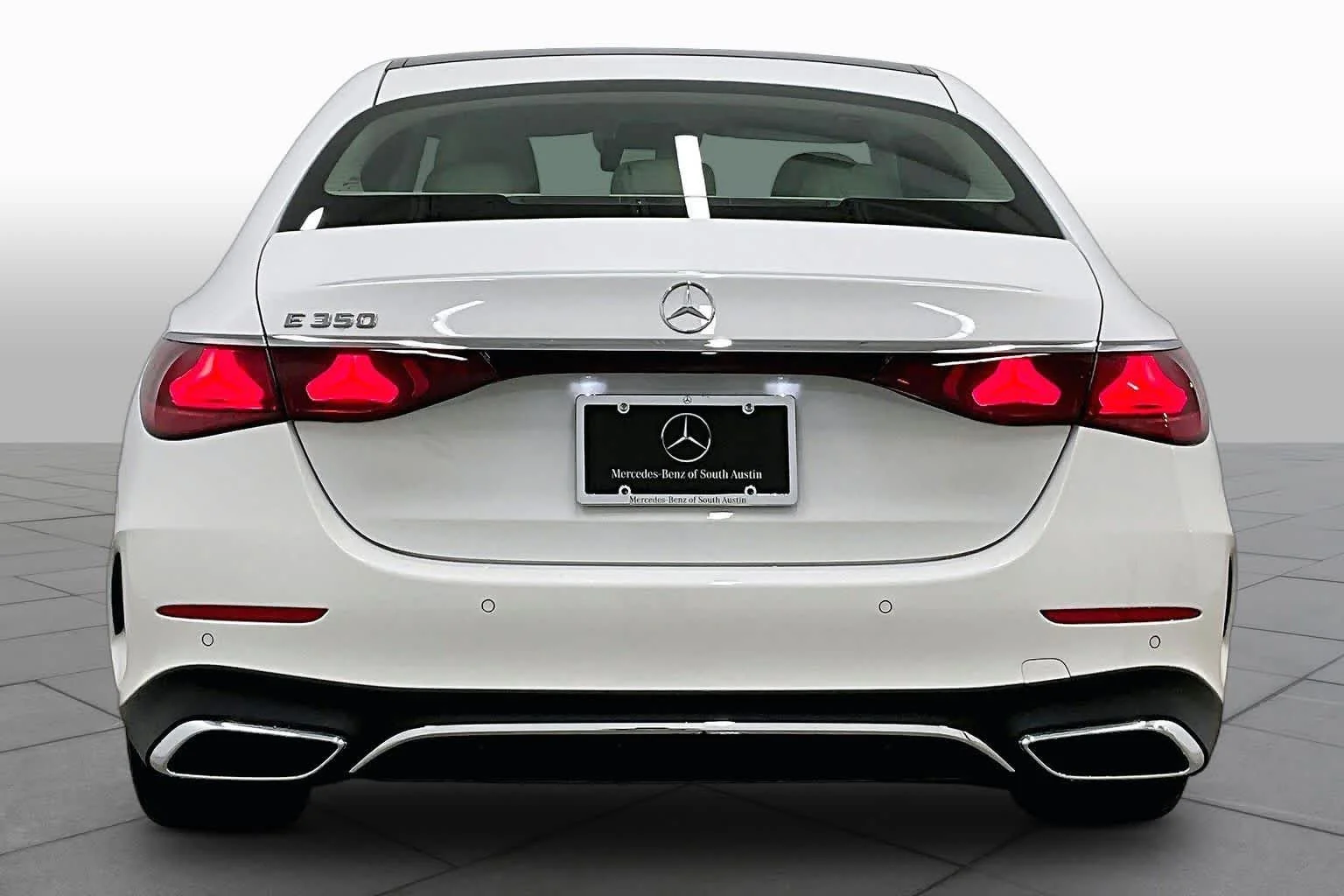 New 2026 Polar White Mercedes-Benz E 350 image 4