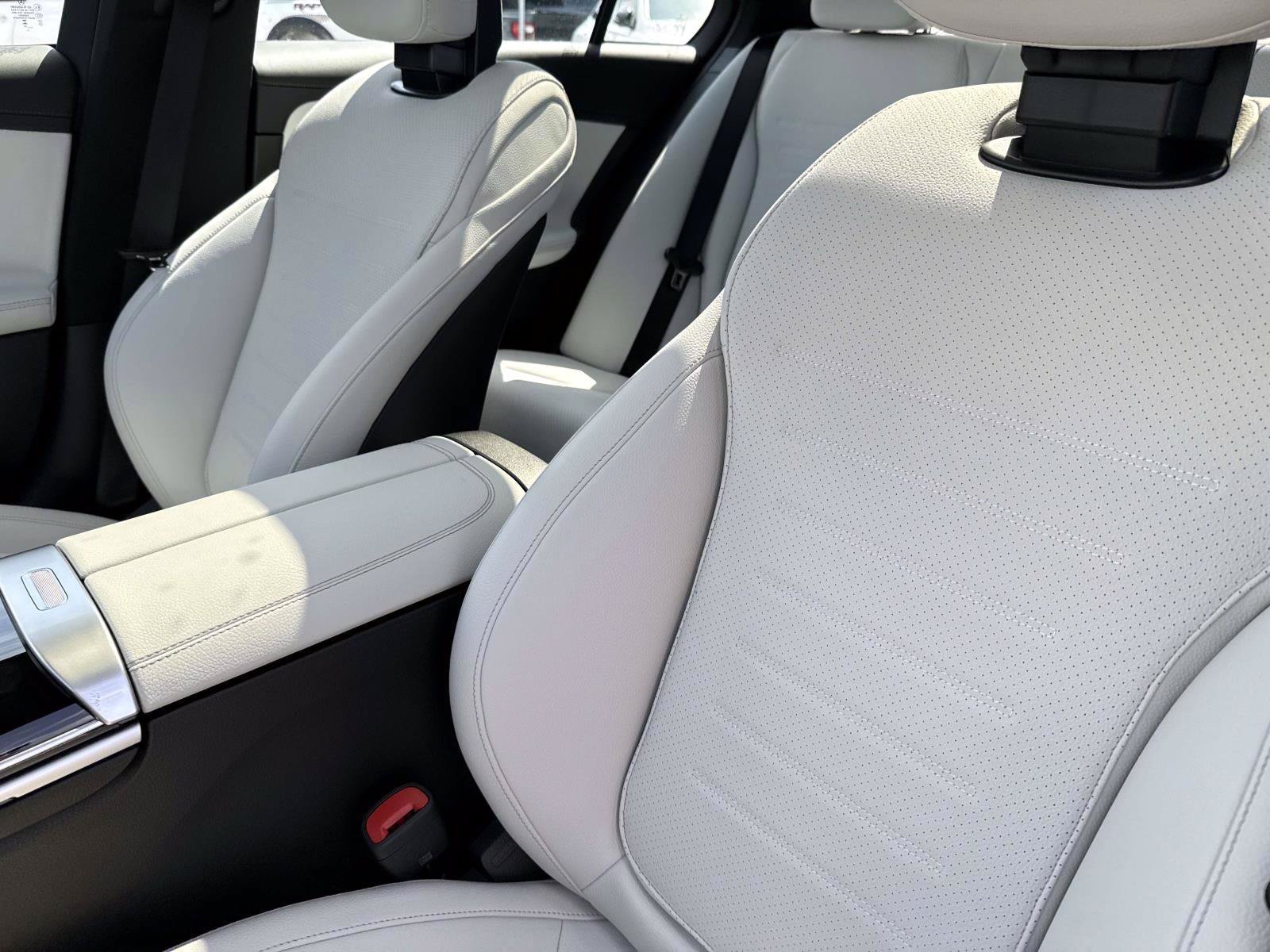 New 2026 Polar White Mercedes-Benz C 300 Sedan image 20