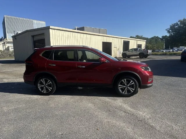 Used 2019 Red Nissan SV image 4