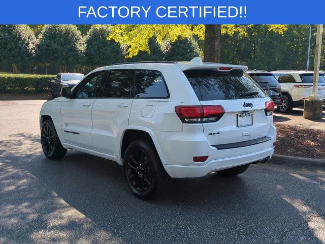 Used 2018 White Jeep Altitude image 3