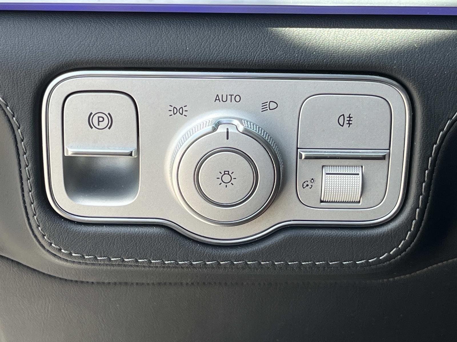 Certified Used 2024 MANUFAKTUR Alpine Grey Mercedes-Benz AMG® GLE 53 image 29
