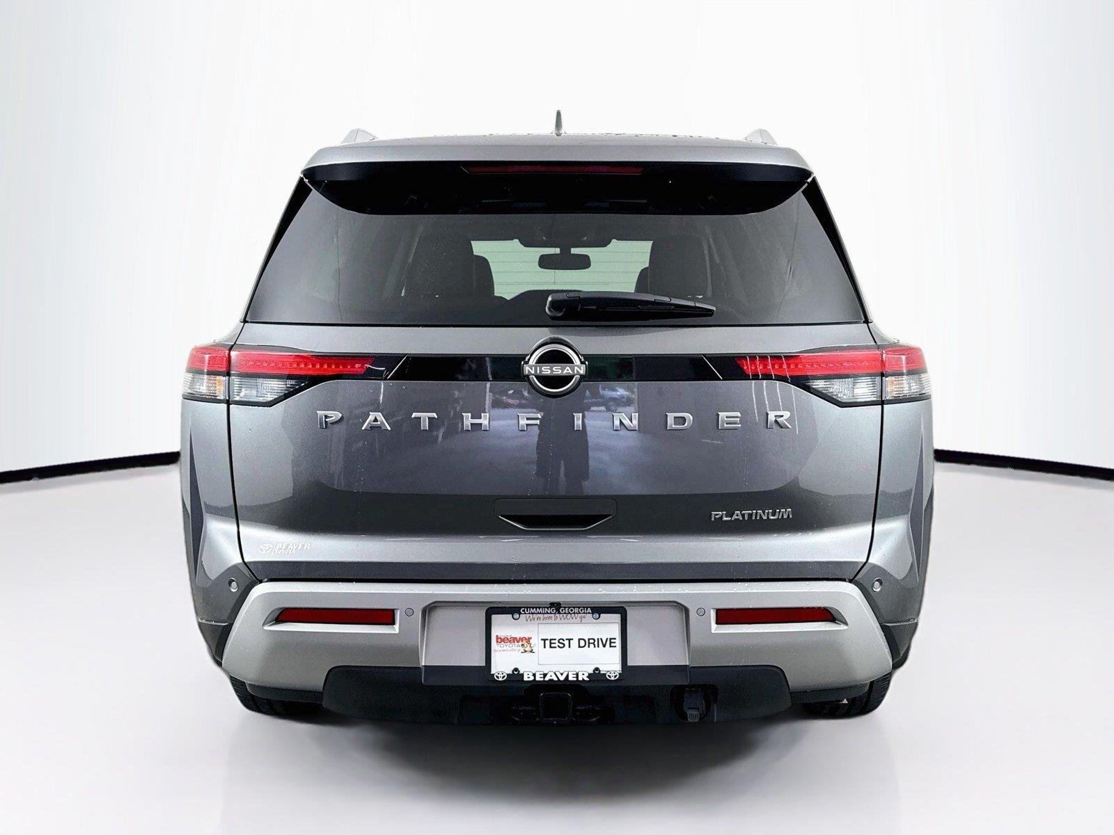 Used 2022 Gun Metallic Nissan Platinum image 12