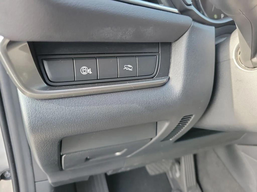 Certified Used 2024 Silver Mazda 2.5 S Select Sport image 16