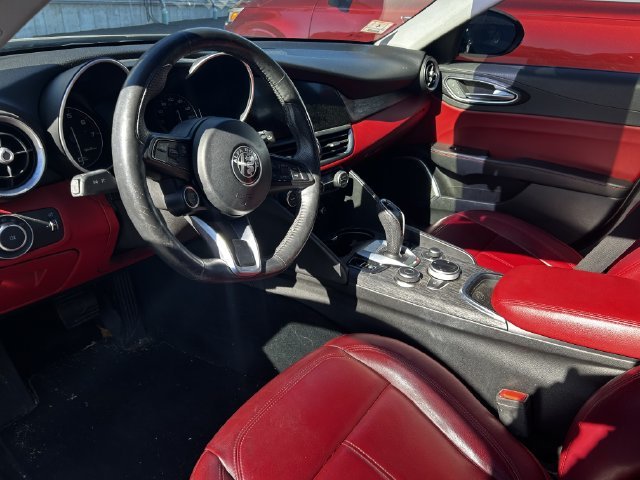 Used 2021 Black Alfa Romeo Sprint image 5