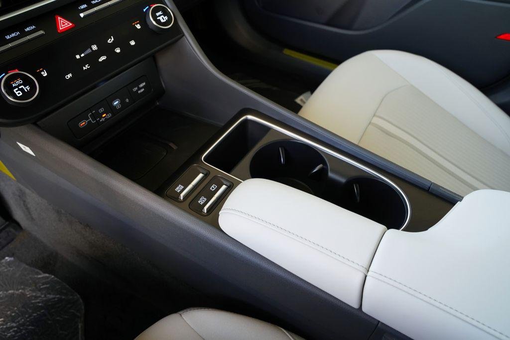 New 2026 Serenity White Hyundai SEL Sport image 20