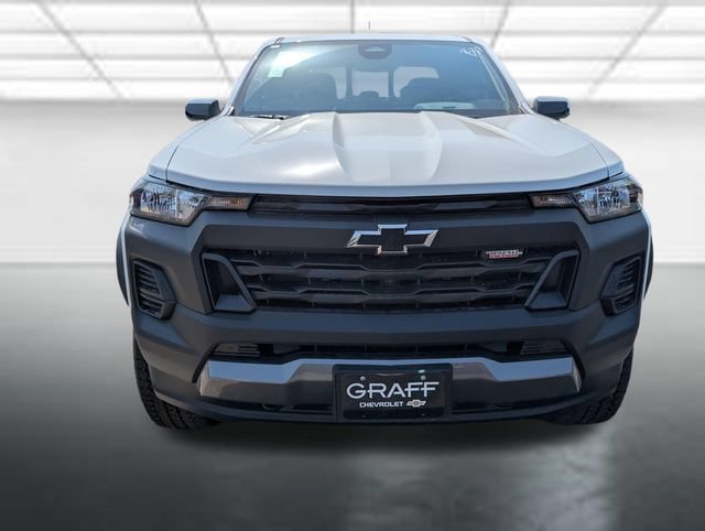 New 2026 Summit White Chevrolet Trail Boss image 26