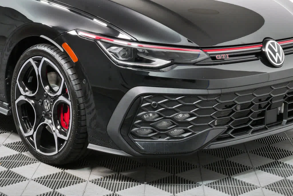 New 2026 Mythos Black Metallic Volkswagen Autobahn image 35