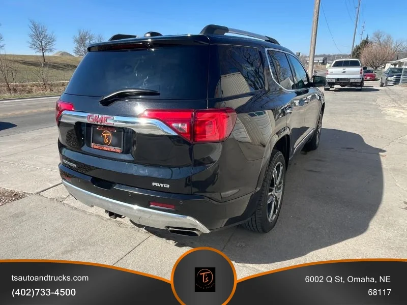 2018 GMC Acadia Denali - Photo 7