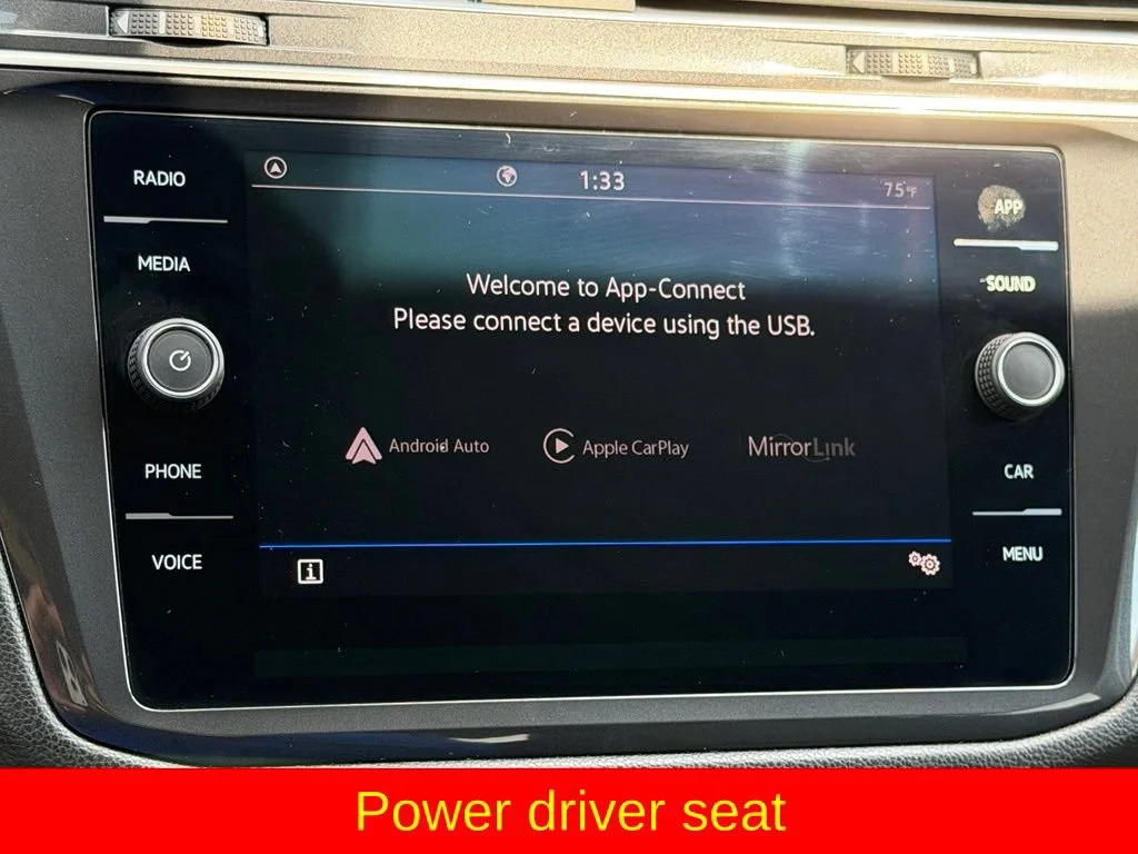 Used 2023 Gray Volkswagen 2.0T SE image 9