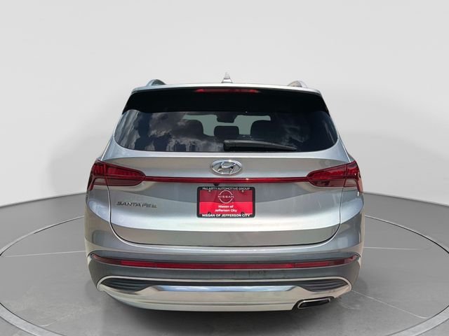 Used 2022 Silver Hyundai SEL image 5