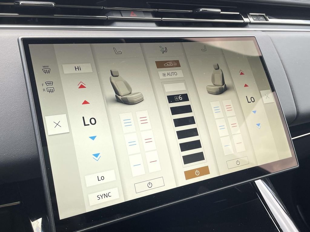 New 2026 Borasco Grey Land Rover SE image 27